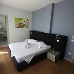 Perandor 4*