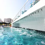 Perandor 4*