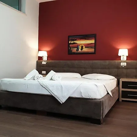 Perandor 4*