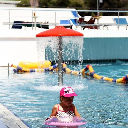 Perandor Hotel Durrës