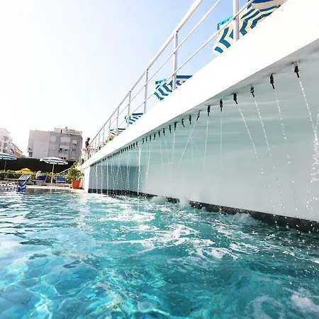 Perandor 4*