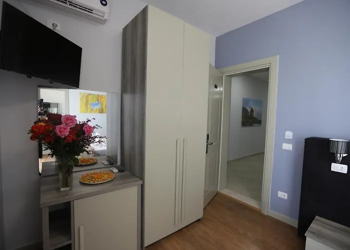 Perandor Отель Дуррес