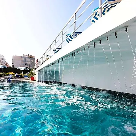 Perandor Hotel Durrës