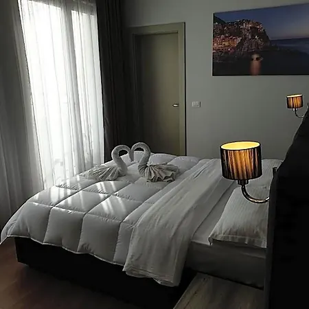 Perandor 4*
